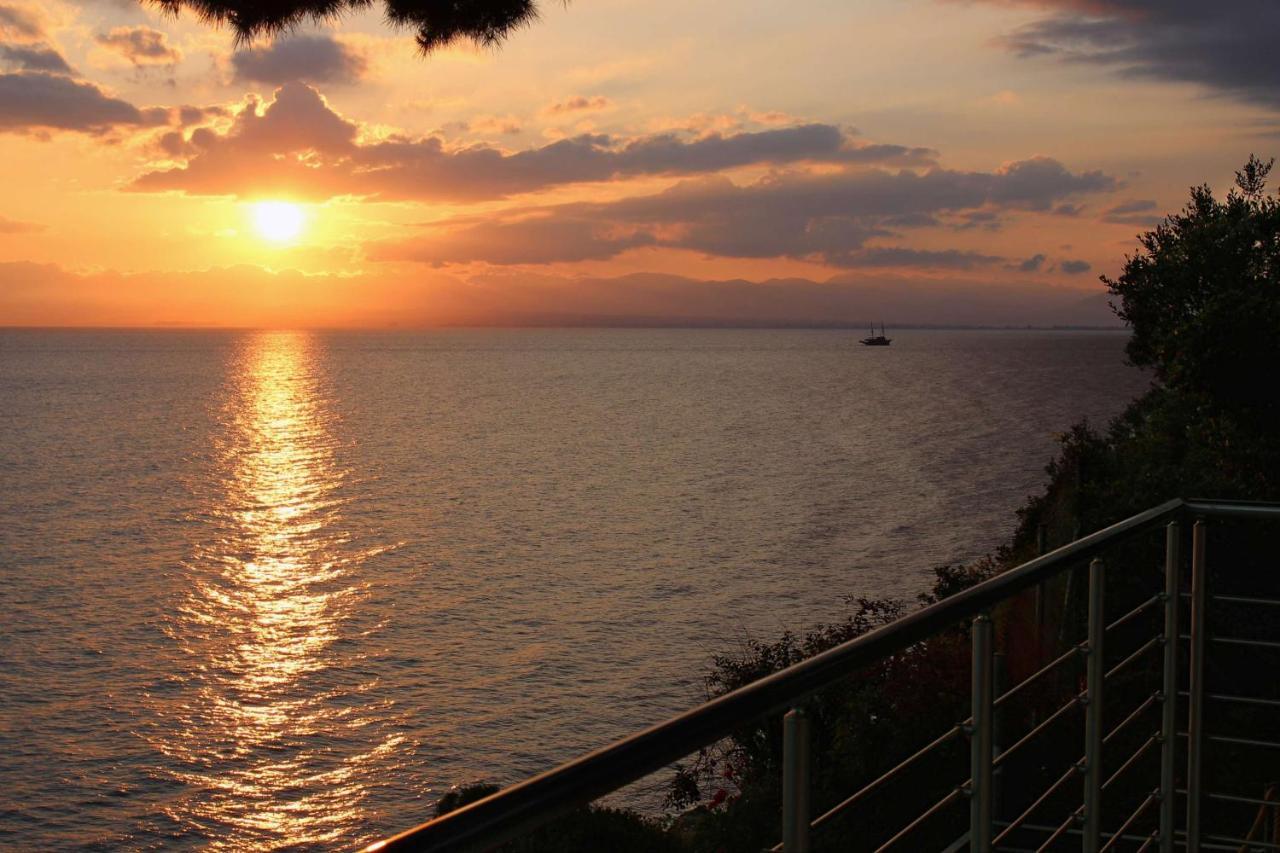 Naftilos Blue View Retreat Αβία Εξωτερικό φωτογραφία
